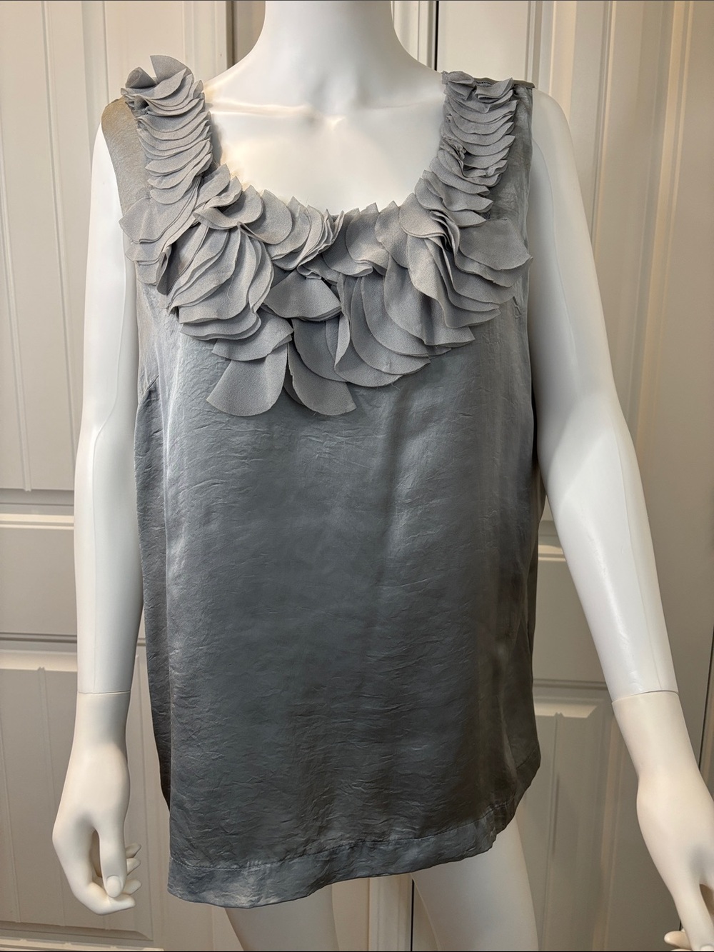 Adiva Light Gray Ruffle-Neck Satin Shell Size XL